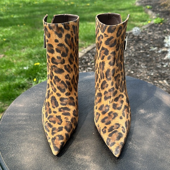Christian Louboutin Birgikate 85 Booty ankle Boot Leopard Cheetah Size 38 NEW - Picture 4 of 11